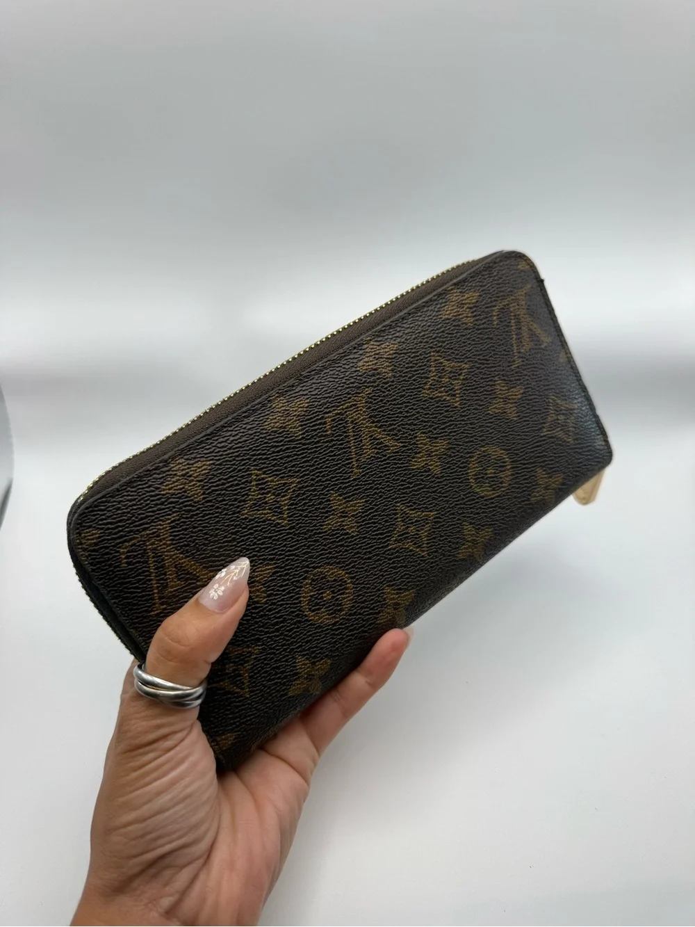 Designer Inspired Quality Monogram Zip-Around Wallet in Brown